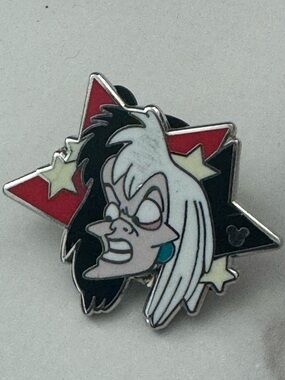 5/$25 Disney 101 Dalmatians Cruella de Vil‎ Star Pin